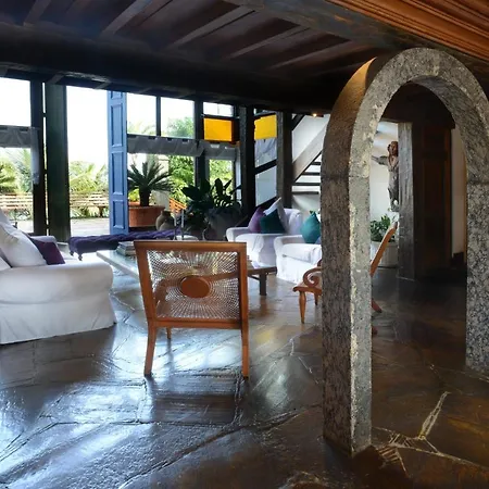Le Chateaux Joa-2